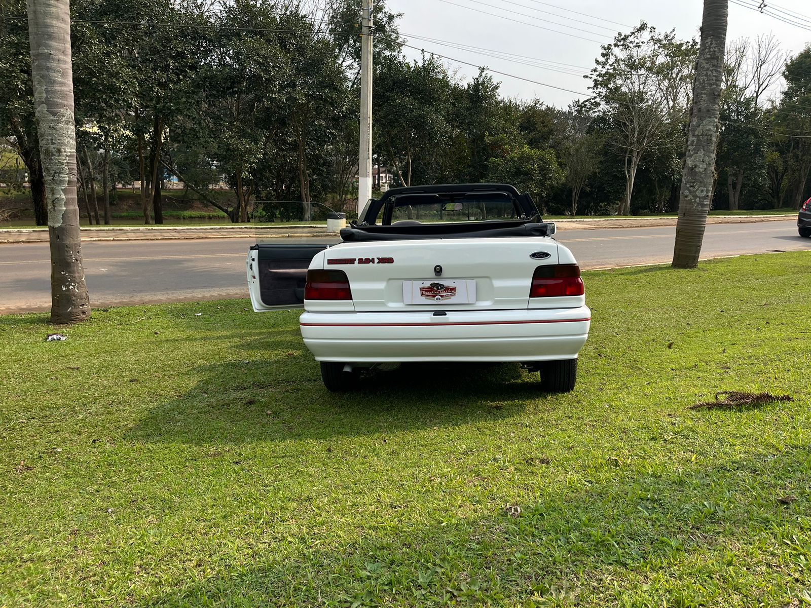 Escort XR3 2.0 Conversível 1994 - Macchina Clássica